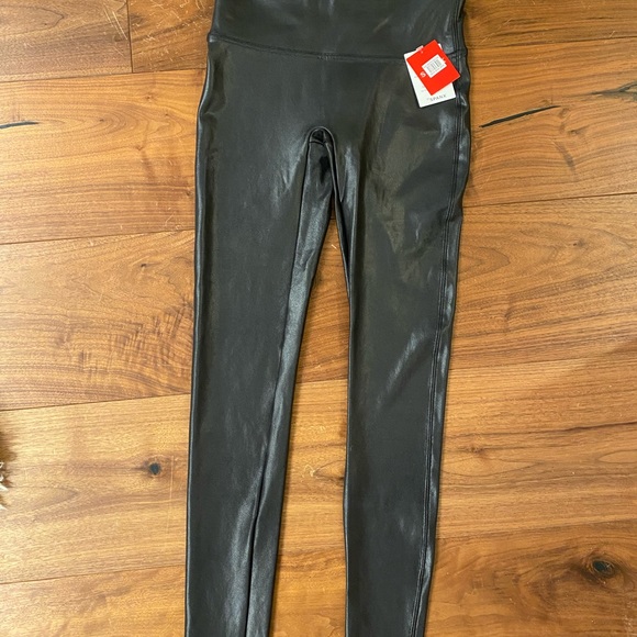 Spanx Faux Leather Leggings - Picture 2 of 4